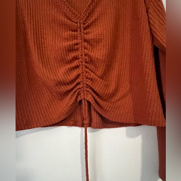 Rust Orange size large sweater with adjustable cinch - Picture 2 of 5
